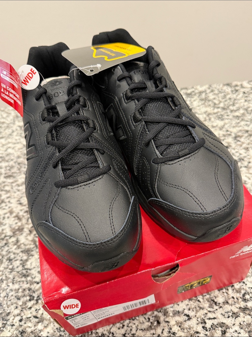 Men’s NIB Slip-Resistant Black New Balance Industrial Sneakers … size 11 Wide